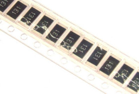 Резистори Резисторы ^/--/^ Резистор 2512 SMD 1 /--/ W 1% 130 /--/ R   1 шт. ^_^^^ Резистор 2512 SMD 1 /--/ W 1% 130 /--/ R 1 шт. - фото фото фото