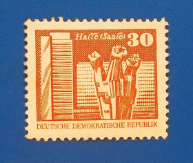 НДР, ФРН ГДР, ФРГ ^/--/^ ГДР 1981 г - Памятник в Галле / Заале ^_^^^ НДР 1981 р. Пам'ятник в Галлі / Заалі - фото фото фото