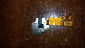 Шлейфи, перехідники Шлейфы, переходники ^/--/^ NOKIA X DUAL SIM (RM - 980) шлейф датчик разъём ^_^^^ NOKIA X DUAL SIM (RM - 980) шлейф датчик роз'єм - фото фото фото