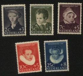 Інші країни Другие страны ^/--/^ Голландия 1956 г. № 685‑689 ** серия ^_^^^ Голландія 1956 р. No 685-689 ** серія - фото фото фото