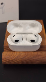 Навушники, гарнітури Наушники, гарнитуры ^/--/^ 259 AirPods 3-го покоління на запчастини / під відновлення ^_^^^ 259 AirPods 3-го поколения на запчасти / под восстановление - фото фото фото