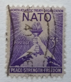 Північна Америка Северная Америка ^/--/^ США 1952 НАТО, гашеная ^_^^^ США 1952 НАТО, гашена - фото фото фото