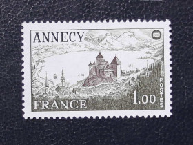 Франція Франция ^/--/^ Поштова марка Франція &amp;quot; Замок Ансі  (Château d&amp;apos;Annecy) та озеро Ансі &amp;quot; 1977 рік ** ^_^^^ Почтовая марка Франция &amp;quot; Замок Анси (Château d&amp;apos;Annecy) и озеро Анси &amp;quot; 1977 год ** - фото фото фото