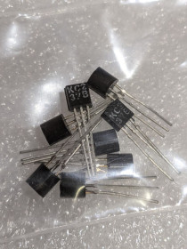 Транзистори Транзисторы ^/--/^ KC /--/ 237 /--/ B 150 /--/ mHz 50 /--/ в КУ 160-400 тесла      (8-1) ^_^^^ KC /--/ 237 /--/ B високочастотний 50 /--/ в КУ 160-400 тесла (8-1) - фото фото фото