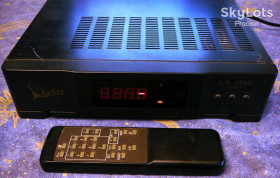 Декодери, тюнери Декодеры, тюнеры ^/--/^ ТВ/TV тюнер LaSat LS 3700, Німеччина ^_^^^ ТВ/TV тюнер LaSat LS 3700, Германия - фото фото фото