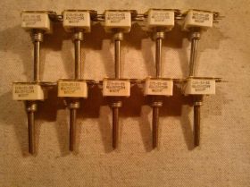 Резистори Резисторы ^/--/^ РЕЗИСТОР СП /--/ 3-33-32 220 /--/ ком. НОВЫЕ. В ЛОТЕ 2 ШТУКИ! ^_^^^ Резистор СП /--/ 3-33-32 220 /--/ ком. Нові. У ЛОТЕ 2 ШТУКИ! - фото фото фото