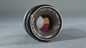 Sony Sony ^/--/^ Об&amp;apos;єктив Canon FD 50 /--/ mm/1.8 S.C. металлический Ф /--/ 55 /--/ мм на полный кадр  (24 /--/ x /--/ 36 /--/ mm) Вживане ^_^^^ Объектив Canon FD 50 /--/ mm/1.8 S.C. металлический Ф /--/ 55 /--/ мм на полный кадр (24 /--/ x /--/ 36 /--/ mm) Употреблено - фото фото фото