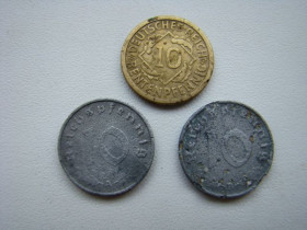 Германія (-) Германия (-) ^/--/^ 10 пфеннигов 1924 г.  (А), 10 пфеннигов 1940 и 1941 г. ^_^^^ 10 пфенігів 1924 р. (А), 10 пфенігів 1940 і 1941 р. - фото фото фото