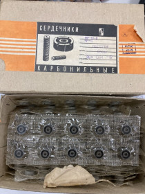 Інші радіокомпоненти Другие радиокомпоненты ^/--/^ Сердечники карбонильные ^_^^^ Сердечники карбонильні - фото фото фото