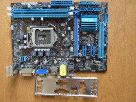 Материнські плати Материнские платы ^/--/^ Материнская плата Asus P /--/ 8 /--/ B /--/ 75-M LX Plus S /--/ 1155 SATA 3 ^_^^^ Материнська плата Asus P /--/ 8 /--/ B /--/ 75-M LX Plus S /--/ 1155 SATA - фото фото фото