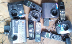 Стаціонарні телефони, Радіотелефони Стационарные телефоны, Радиотелефоны ^/--/^ мегалот 5 штук Радиотелефонов Panasonic  мега лот ^_^^^ Мігалот 5 штук Радіотелефонів Panasonic мегалот - фото фото фото