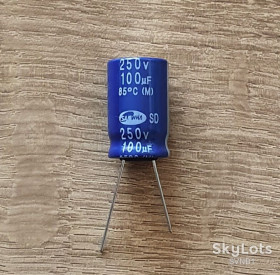 Конденсатори Конденсаторы ^/--/^ 100 /--/ мкФ  250 /--/ В.   Samwha  85°C. ^_^^^ 100 /--/ мкФ* 250 /--/ В. Samwha 85°C. - фото фото фото