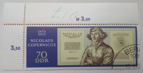 НДР, ФРН ГДР, ФРГ ^/--/^ ГДР 1973 Коперник, угловая с полями, гашеная ^_^^^ НДР 1973 Коперник, кутова з полями, гашена - фото фото фото