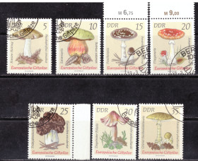 Флора Флора ^/--/^ ГДР. Грибы  (серия без 1 м.) 1974 г. ^_^^^ НДР. Гриби (серія без 1 м.) 1974 р. - фото фото фото