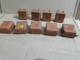 Конденсатори Конденсаторы ^/--/^ Конденсатор МБГП /--/ 2 2 /--/ мКф 600 /--/ в - фото фото фото
