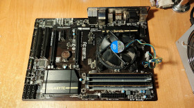 Материнські плати Материнские платы ^/--/^ Материнская плата Gigabyte GA-H /--/ 87-HD /--/ 3    (s /--/ 1150, H /--/ 87, PCI-E 3.0 /--/ x /--/ 16)+Xeon E /--/ 3 1220 v /--/ 3+16 /--/ Gb+Cooler   (Уценка-читать) ^_^^^ Материнська плата Gigabyte GA-H /--/ 87-HD /--/ 3 (s /--/ 1150, H /--/ 87, PCI-E 3.0 /--/ x /--/ 16)+Xeon E /--/ 3 1220 v /--/ 3+16 /--/ Gb+Cooler (Уцінка-читати) - фото фото фото