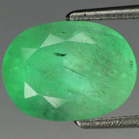 Смарагд Изумруд ^/--/^ Изумруд 4.60 Ct  12 x 9 mm  Сертификат ^_^^^ Смарагд 4.60 Ct 12 x 9 mm Сертифікат - фото фото фото