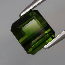 Турмалін Турмалин ^/--/^ Натуральный турмалин 1.63 Ct  6.7 X 6.2 X 4.2 mm ^_^^^ Натуральний турмалін 1.63 Ct 6.7 X 6.2 X 4.2 mm - фото фото фото