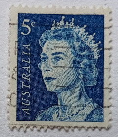 Марки Австралії та Океанії Марки Австралии и Океании ^/--/^ Австралия 1967 Королева Елизавета II, 5 /--/ с, гашеная ^_^^^ Австралія 1967 Королева Єлизавета II, 5 /--/ с, гашена - фото фото фото