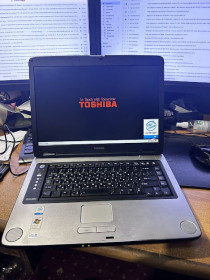 Toshiba Toshiba ^/--/^ Ноутбук Toshiba Satellite M /--/ 40 /--/ X-105 № 240107202/2 ^_^^^ Ноутбук Toshiba Satellite M /--/ 40 /--/ X-105 No 240107202/2 - фото фото фото