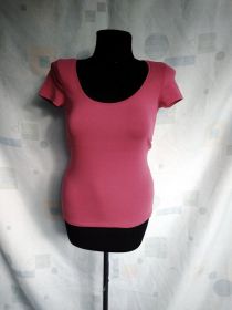 Футболки Футболки ^/--/^ Футболка бледно-красная 44-46 H&amp;M Бангладеш ^_^^^ Футболка блідо-червона 44-46 H&amp;M Бангладеш - фото фото фото