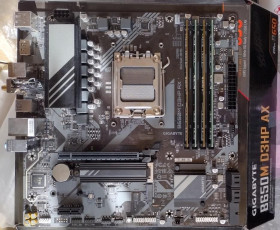 Материнські плати Материнские платы ^/--/^ Материнская плата Gigabyte B /--/ 650 /--/ M D /--/ 3 /--/ HP AX ^_^^^ Матерінська плата Gigabyte B /--/ 650 /--/ M D /--/ 3 /--/ HP AX - фото фото фото