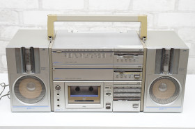 Музикальні центри Музыкальные центры ^/--/^ JVC Stereo Radio Cassette PC-T /--/ 5 /--/ L - фото фото фото