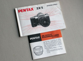 Інше Другое ^/--/^ Инструкция к фотоаппарату PENTAX ZX-5 с буклетом объективов SMC PENTAX-FA ^_^^^ Інструкція до фотоапарату PENTAX ZX-5 з буклетом об'єктивів SMC PENTAX-FA - фото фото фото