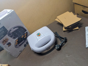 Вафельниці Вафельницы ^/--/^ 2212 мультимейкер  (вафельниця) SilverCrest SWEW 750 D /--/ 2 - фото фото фото