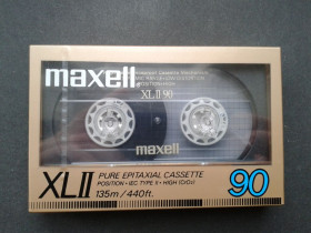 Касети Кассеты ^/--/^ Аудиокассета Maxell XLII 90 ^_^^^ Аудіокасет Maxell XLII 90 - фото фото фото