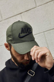 Літні головні убори Летние головные уборы ^/--/^ Кепка мужская Nike хаки с черным лого - фото фото фото