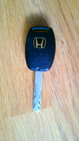 Двері та дах Двери и крыши ^/--/^ Безкоштовно Ключ Honda, цей лот безкоштовний бонус при купівлі будь - якого лота вартістю від 200 гривень читайте опис ^_^^^ Бесплатно Ключ Honda, этот лот бесплатный бонус при покупке любого лота стоимостью от 200 гривен читайте описание - фото фото фото