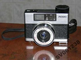 Вінтажні фотоапарати Винтажные фотоаппараты ^/--/^ Фотоаппарат ЛОМО 135 /--/ М.№2.42 ^_^^^ Фотоапарат ЛОМО 135 /--/ М.No /--/ 2.42 - фото фото фото