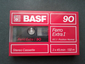 Касети Кассеты ^/--/^ Аудиокассета BASF Ferro Extra I 90 ^_^^^ Аудіокасет BASF Ferro Extra I 90 - фото фото фото