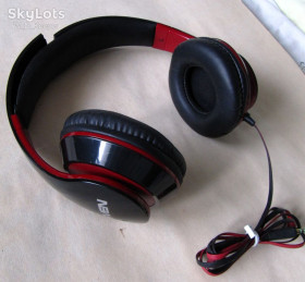 Навушники Наушники ^/--/^ SVEN AP-940 /--/ MV Black-Red гарнітура   (навушники з мікрофоном) практично нові але з тріснутим оголів&amp;apos;ям ^_^^^ SVEN AP-940 /--/ MV Black-Red гарнитура (наушники с микрофоном) практически новые но с треснутым оголовьем - фото фото фото