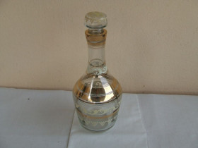 Статуетки, Скульптури, Фігурки, Фарфор Статуэтки, Скульптуры, Фигурки, Фарфор ^/--/^ Графин  стекляный   350-400 грамм    раз. 23 х 10  см.  ссср    1960-70 гг. ^_^^^ Графін скляний 350-400 грам раз. 23 х 10 см. СРСР 1960-70 рр.. - фото фото фото