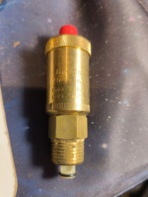 Інше Другое ^/--/^ автоматический воздухоотводчик Flamco Flexvent Max.  Назначение: Предназначен для автоматического удаления воздуха из систем отопления, охлаждения и водоснабжения.  Принцип работы: Основан на поплавковом механиз ^_^^^ Автомобіль Flamco Flexvent Max. Призначення: Призначений для автоматичного видалення повітря з систем опалення, охолодження та водопостачання. Принцип роботи: Заснований на поплавковому механіз - фото фото фото