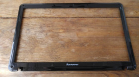 Корпуса Корпуса ^/--/^ Рамка матрицы ноутбука Lenovo G /--/ 550 ^_^^^ Рамка матриці ноутбука Lenovo G /--/ 550 - фото фото фото