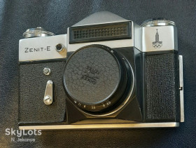 Вінтажні фотоапарати Винтажные фотоаппараты ^/--/^ Zenit-E                 (Олімпійський) ^_^^^ Zenit-E (Олимпийский) - фото фото фото