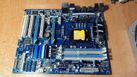 Материнські плати Материнские платы ^/--/^ Материнская плата Gigabyte GA-P /--/ 55 /--/ A-UD /--/ 3           (s /--/ 1156, P /--/ 55 Express, PCI-Ex /--/ 16)#3 ^_^^^ Материнська плата Gigabyte GA-P /--/ 55 /--/ A-UD /--/ 3 (s /--/ 1156, P /--/ 55 Express, PCI-Ex /--/ 16)#3 - фото фото фото