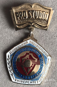 Інше Другое ^/--/^ ДОНЕЦЬКИЙ НАЦІОНАЛЬНИЙ УНІВЕРСИТЕТ ЕКОНОМІКО ПРАВОВИЙ ФАКУЛДЬТЕТ 1983 PRO STUDIO ^_^^^ Донецкий национальный университет экономики правовой факультет 1983 PRO STUDIO - фото фото фото