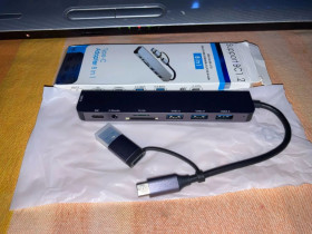 USB гаджети USB гаджеты ^/--/^ Алюминиевая док-станция 8-портовый USB-концентратор Type C USB 3.0 2.0 ^_^^^ Алюмінієва док-станція 8-портовий USB-концентратор Type C USB 3.0 - фото фото фото
