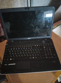 Fujitsu Fujitsu ^/--/^ Ноутбук на запчастини ^_^^^ Ноутбук на запчасти - фото фото фото