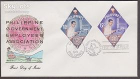 Азія Азия ^/--/^ Филиппины 1961 ГОСУДАРСТВЕННЫЕ СЛУЖАЩИЕ АССОЦИАЦИЯ ПРОМЫШЛЕННОСТЬ ФЕРМЕРСТВО КПД Mi.687-688 ^_^^^ 1961 ДЕРЖАВНІ СЛУЖАЧІ АСОЦІАЦІЯ ПРОМИСЛОВІСТЬ ФЕРМЕРСТВО КПД Mi.687-688 - фото фото фото