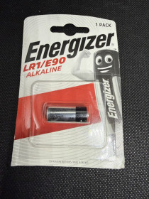 Батарейки, акумулятори Батарейки, аккумуляторы ^/--/^ батарейка Energizer LR /--/ 1/E /--/ 90 Alkaline   (N-size).  Тип: Лужна   (Alkaline). Напруга: 1.5 В. Призначення: Використовується в малопотужних пристроях, таких як пульти дистанційного керування та електронні іграшки. ^_^^^ батарейка Energizer LR /--/ 1/E /--/ 90 Alkaline (N-size). Тип: Лужная (Alkaline). Напряжение: 1.5 В. Назначение: Используется в маломощных устройствах, таких как пульты дистанционного управления и электронные игрушки. - фото фото фото