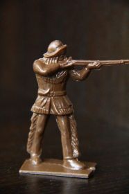 Фігурки, солдатики Фигурки, солдатики ^/--/^ стреляющий с ружья траппер TIM-MEE 70-75 /--/ мм сделано в США РЕКАСТ ^_^^^ Стріляючий з рушниці траппер TIM-MEE 70-75 мм зроблено в США РЕКАСТ - фото фото фото