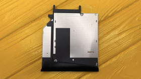Приводи Приводы ^/--/^ Дисковод Lenovo Ideapad Y /--/ 410 /--/ p  (0 /--/ C /--/ 19798)  (1627) ^_^^^ Дисковод Lenovo Ideapad Y /--/ 410 /--/ p (0 /--/ C /--/ 19798) (1627) - фото фото фото