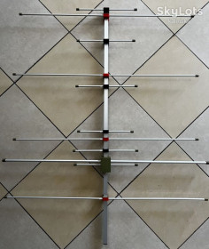 Антени Антенны ^/--/^ Дводіапазонна преміум УКВ антена Ягі Dual Bend Yagi 136-174/400-470 /--/ МГц ^_^^^ Двухдиапазонная премиум УКВ антенна Яги Dual Bend Yagi 136-174/400-470 /--/ МГц - фото фото фото