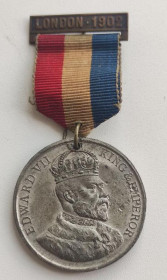 Європа Европа ^/--/^ 1902 год медаль король Эдуард 7-й  и мэр района Барнес Великобритания br /--/ 654 ^_^^^ 1902 рік медаль король Едуард 7-й і мер району Барнес Велика Британія br /--/ 654 - фото фото фото