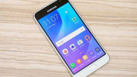 Плівки для екранів Пленки для экранов ^/--/^ Бронированная пленка для Samsung Galaxy J /--/ 3 (2016) ^_^^^ Броньована плівка для Samsung Galaxy J /--/ 3 (2016) - фото фото фото